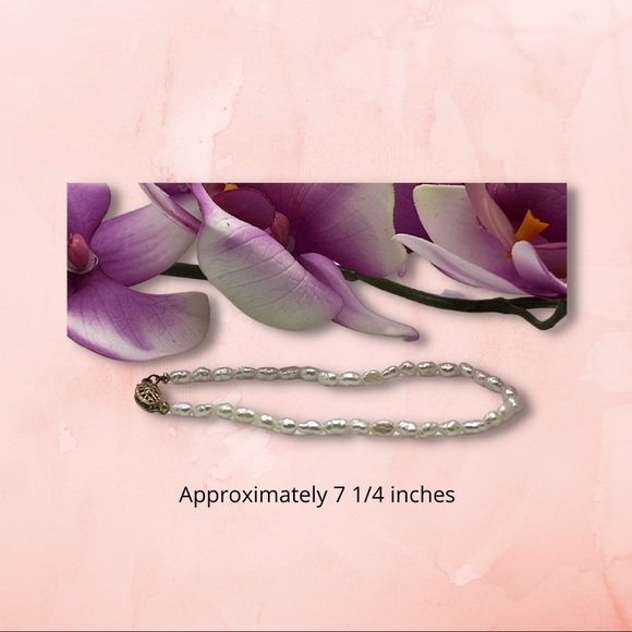 Vintage Pearl Fashion Bracelet - 7 1/4 Inches (EUC) - Picture 2 of 3